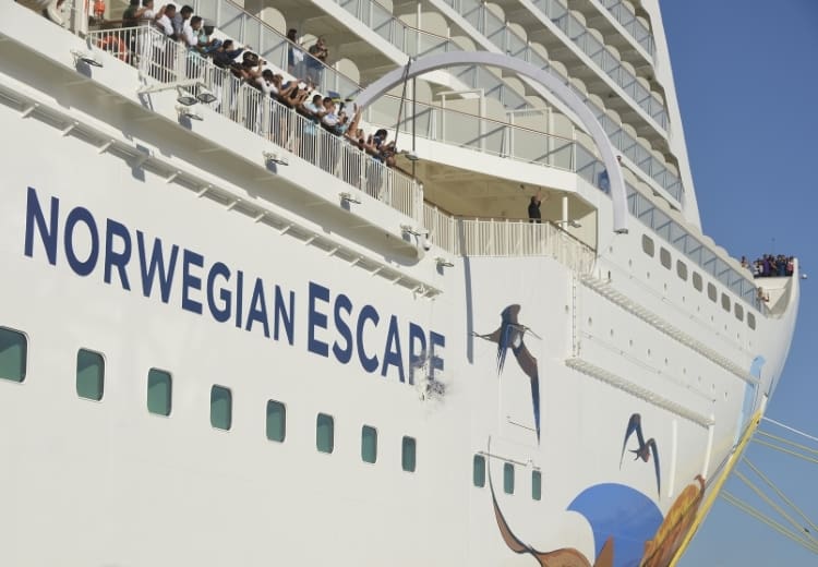 Pitbull Christens Norwegian Escape