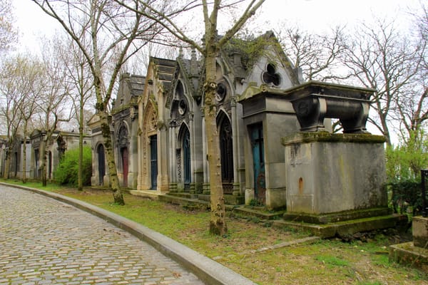 Pere Lachaise Cemetery