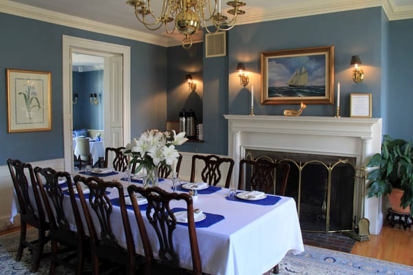 Dining Room Harbor Light Inn Marblehead