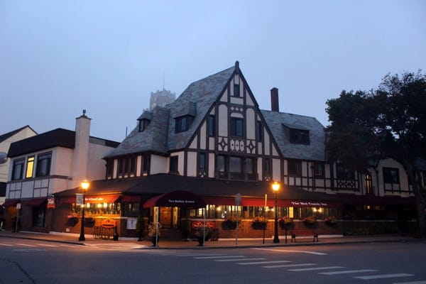 Evening at Niagara Falls Red Coach Inn