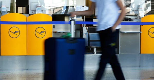 Lufthansa introduces environmental surcharge up to €72