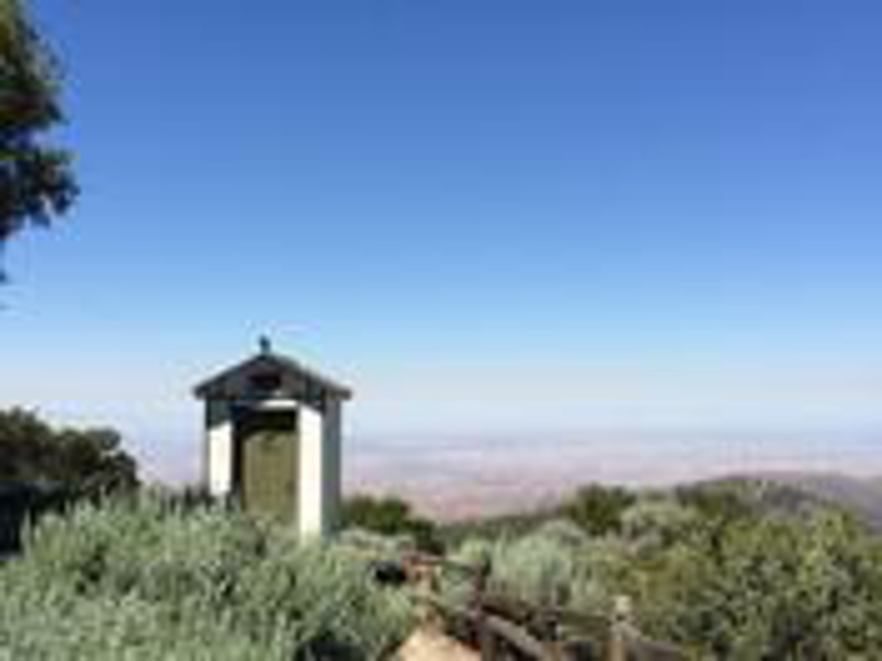 OAK FLAT LOOKOUT, CA