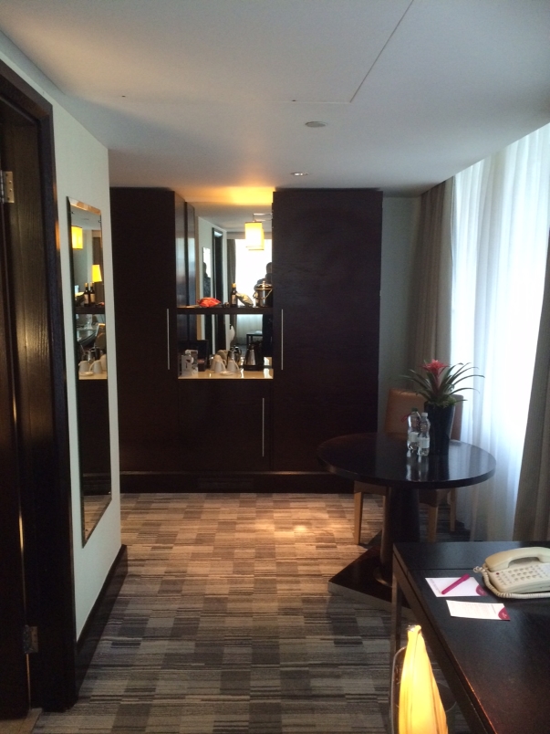 Crowne Plaza London 1