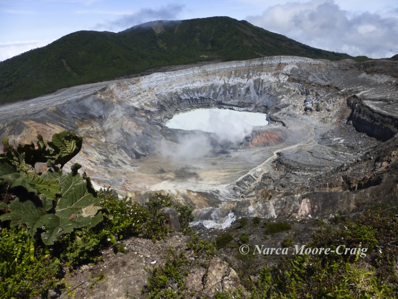 Poas crater