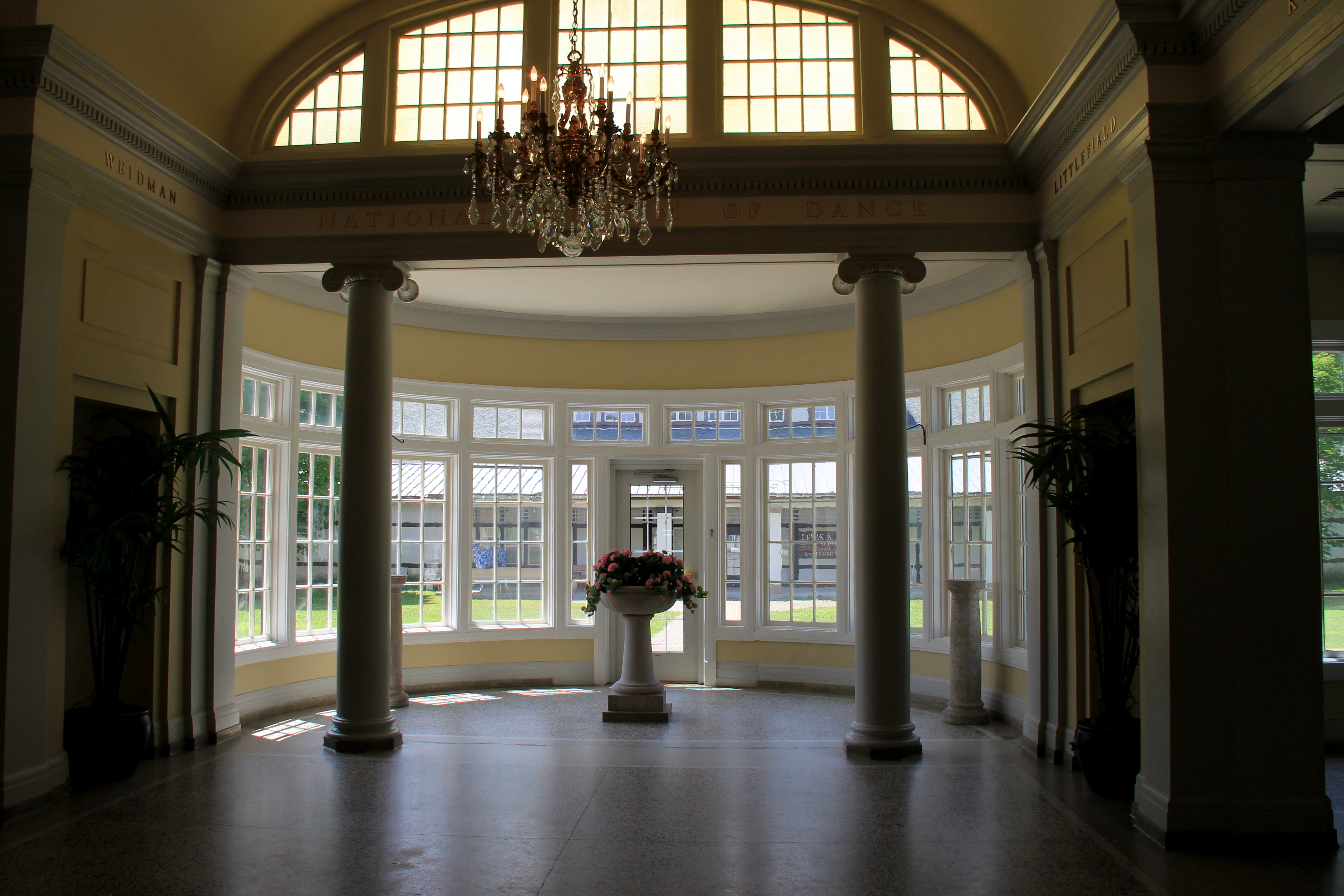 National Museum of Dance columns