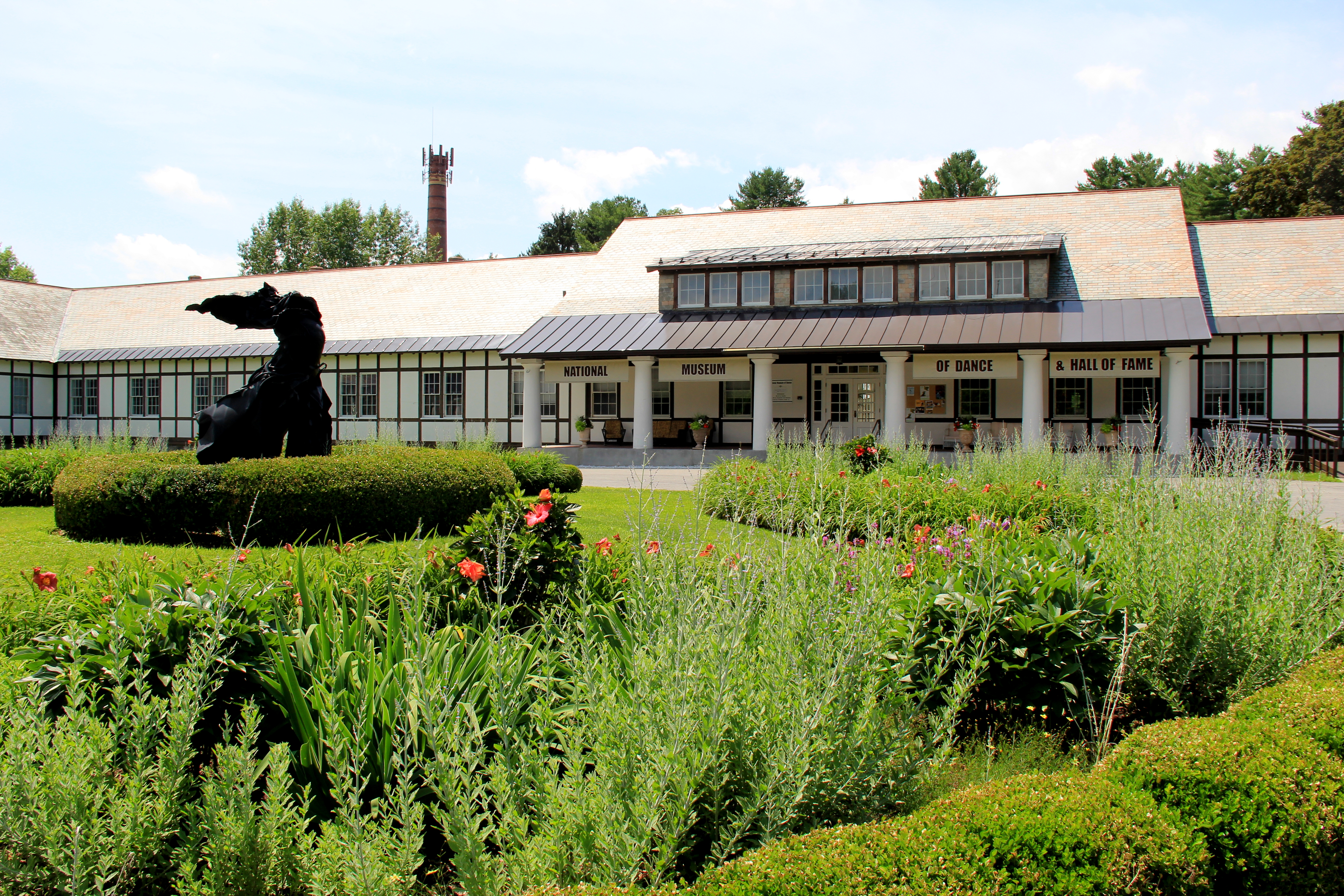 National Museum of Dance lawn