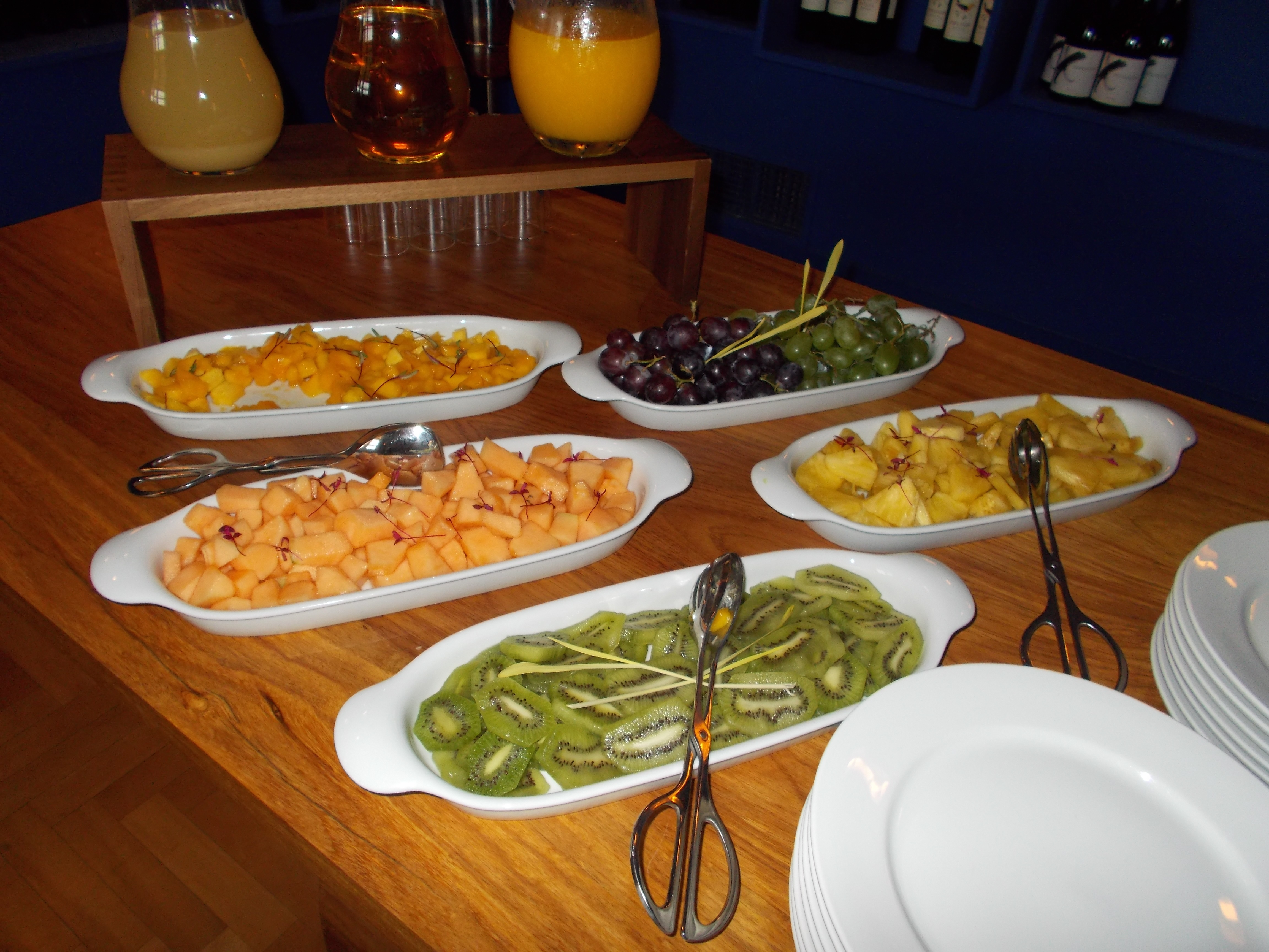 Fruit Selection Breakfast VillaCascais Guesthouse