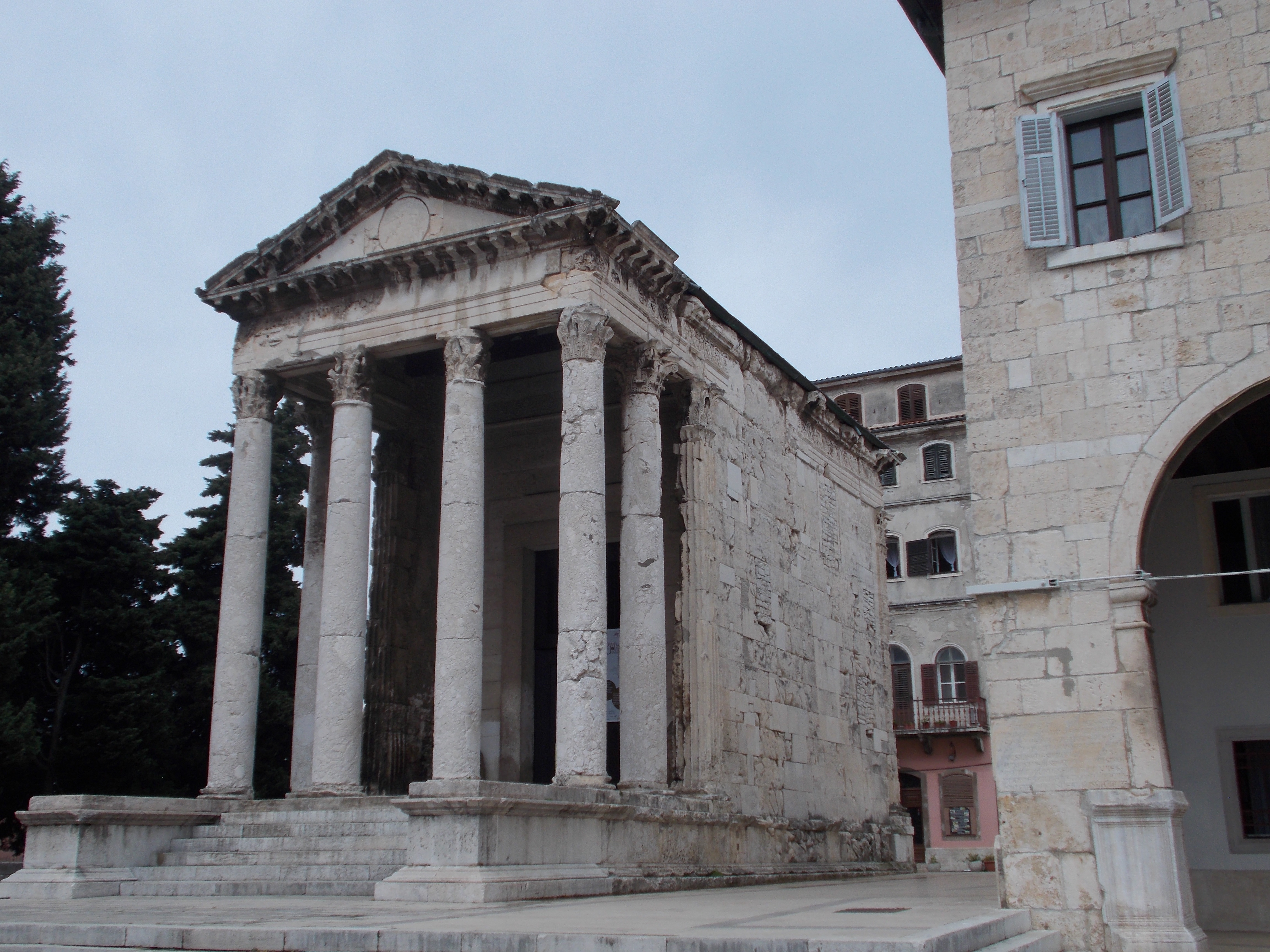 Temple shot Pula